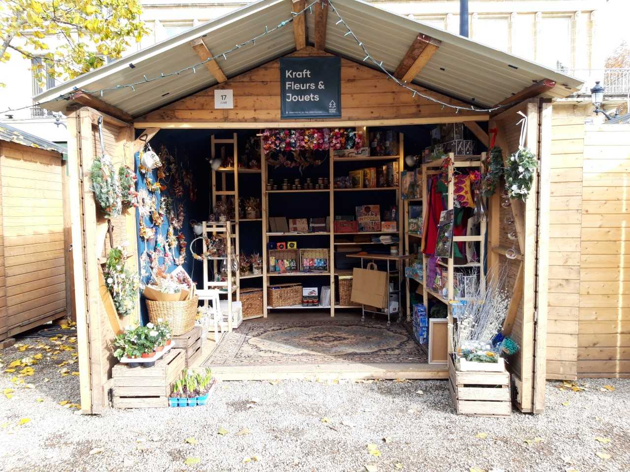 KRAFT FLEURS & JOUETS NANSOUTY CHALET 17 Marché de Noël de Bordeaux 2023